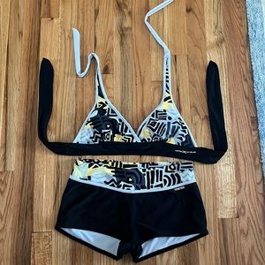 Reversible bikini top with matching short bottoms.